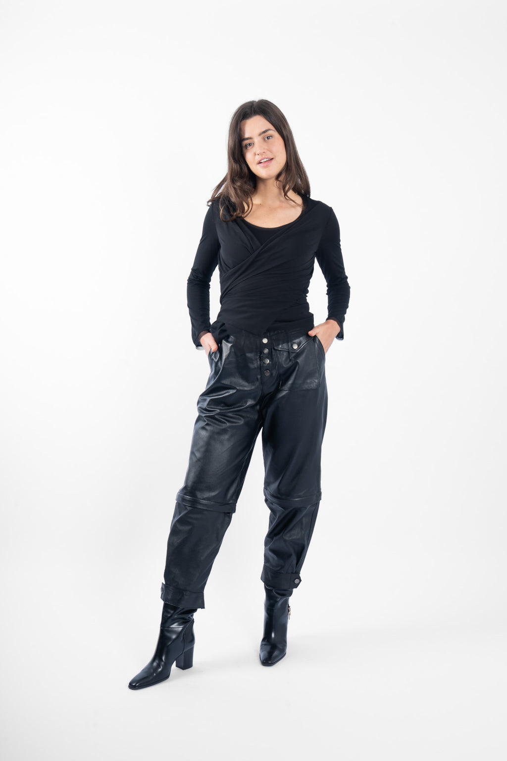 TWISTED TOP - BLACK