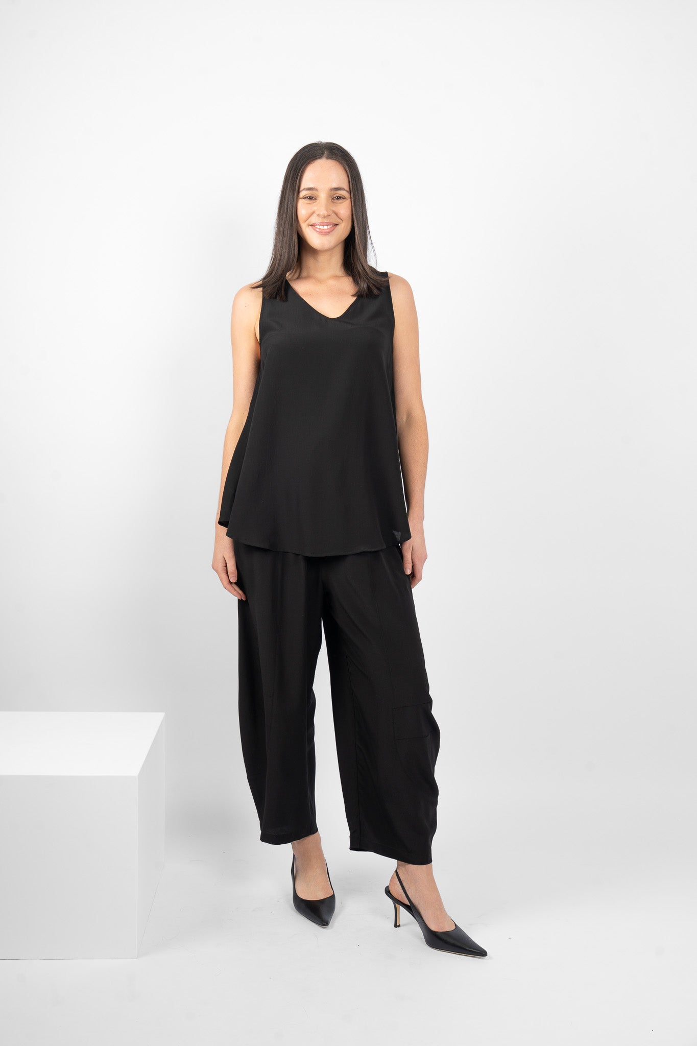 GILLIE TANK SILK - BLACK