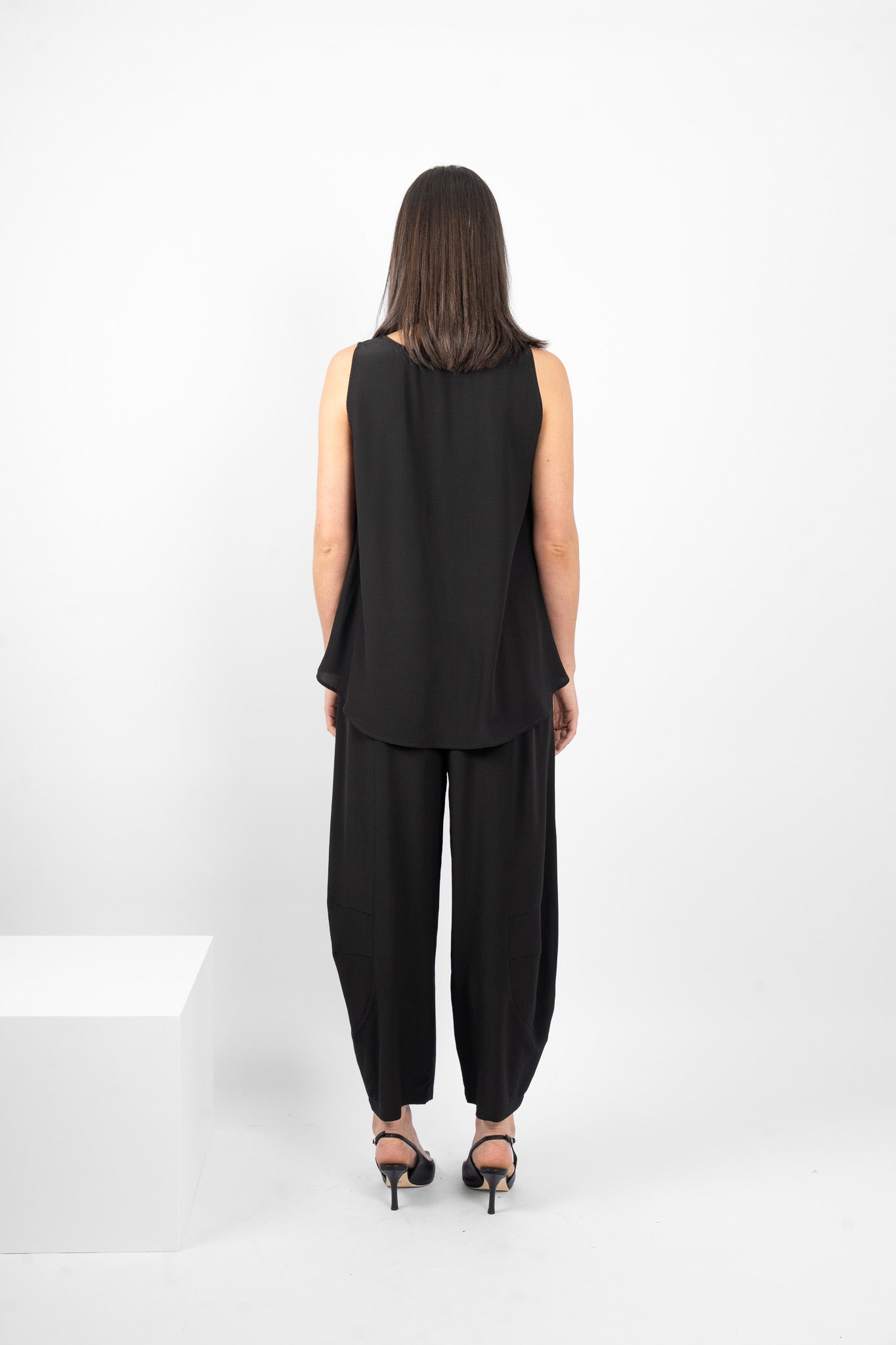 GILLIE TANK SILK - BLACK